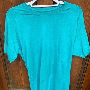 Mens athletic top